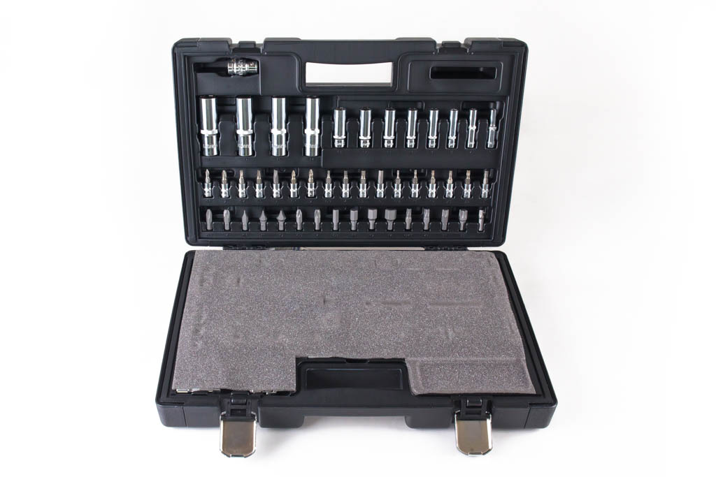 Набор инструмента 1/2" и 1/4" 94 предмета