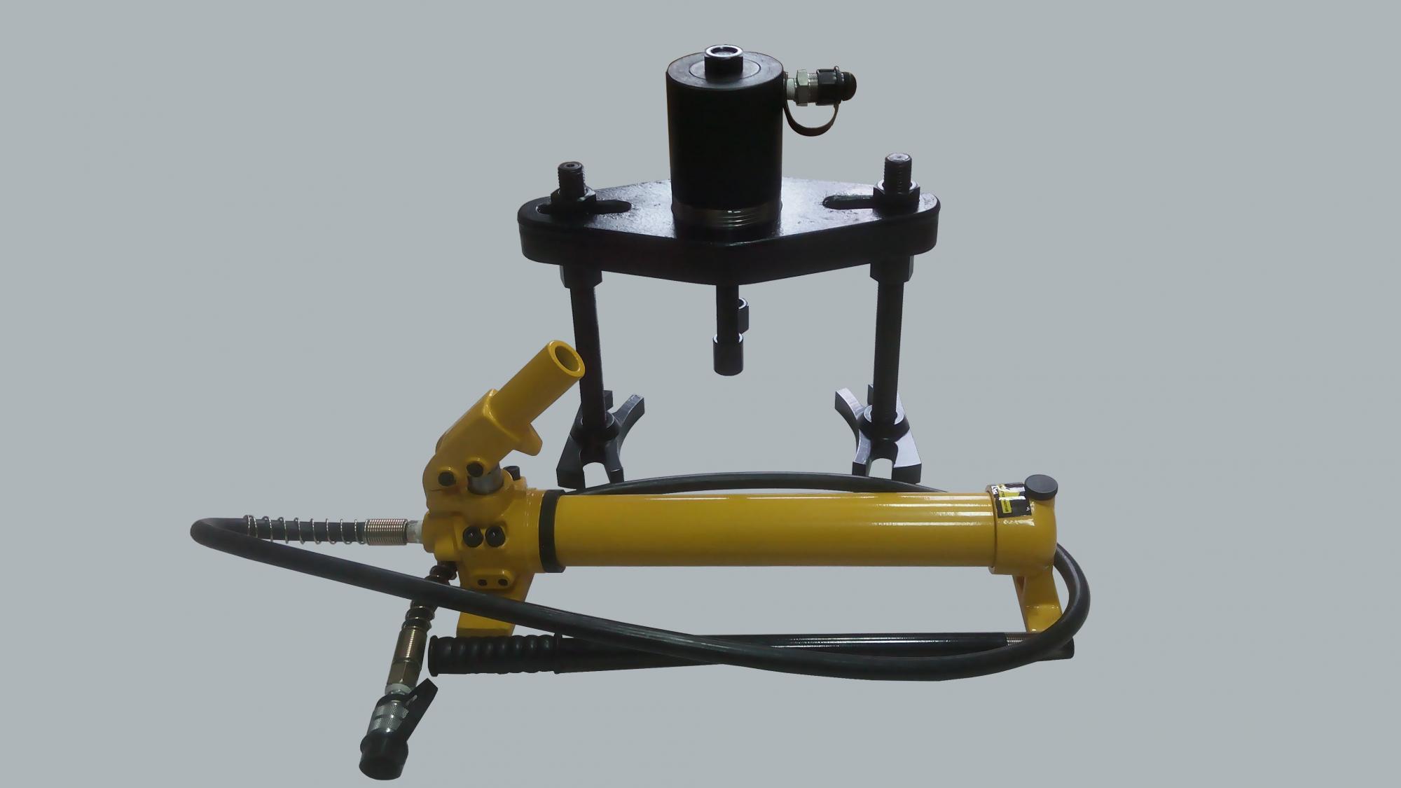 Съёмник гидравлический (ручной) для демонтажа колесной ступицы грузовых автомобилей 2