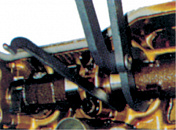 Приспособление для регулировки зазоров клапанов на верхневальных двигателях Toyota/Lexus Licota  ATA-0001 1